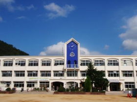 三田市立藍小学校