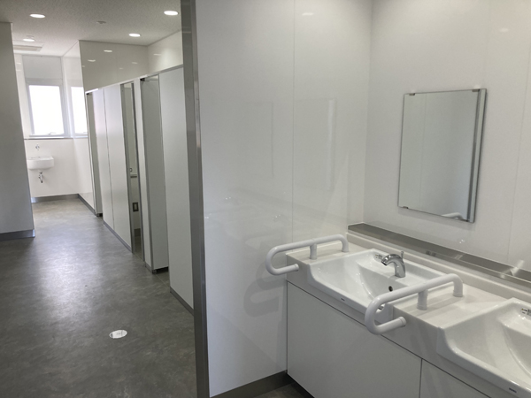 ☆三田市立すずかけ台小学校トイレ等改修工事（Ⅱ期）